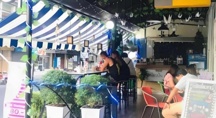 Buddy Place Bangkok Buitenkant foto