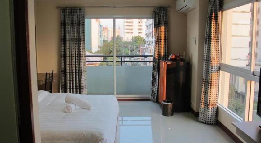 Buddy Place Bangkok Buitenkant foto