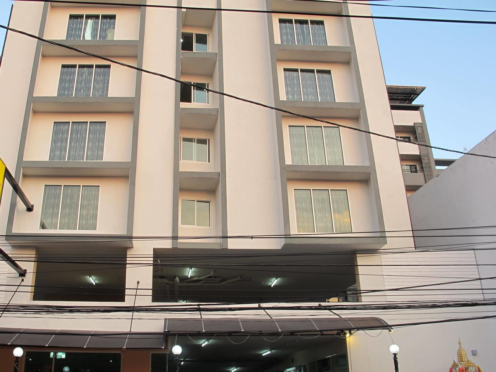 Buddy Place Bangkok Buitenkant foto